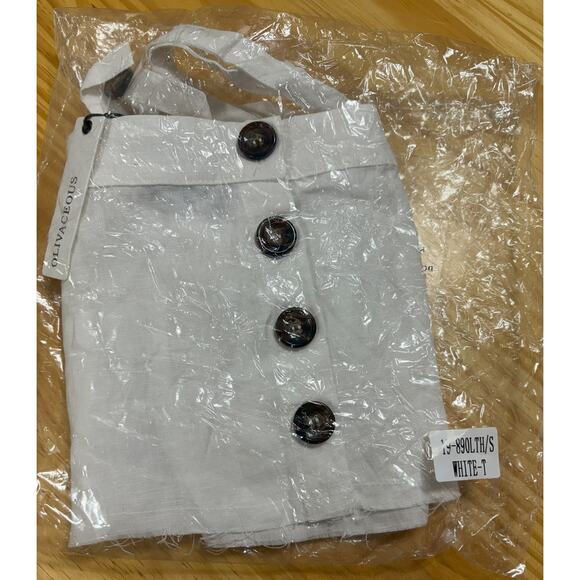 Olivaceous NWT White Button Front Raw Hem Sleeveless Crop Top Size Small - Picture 3 of 3